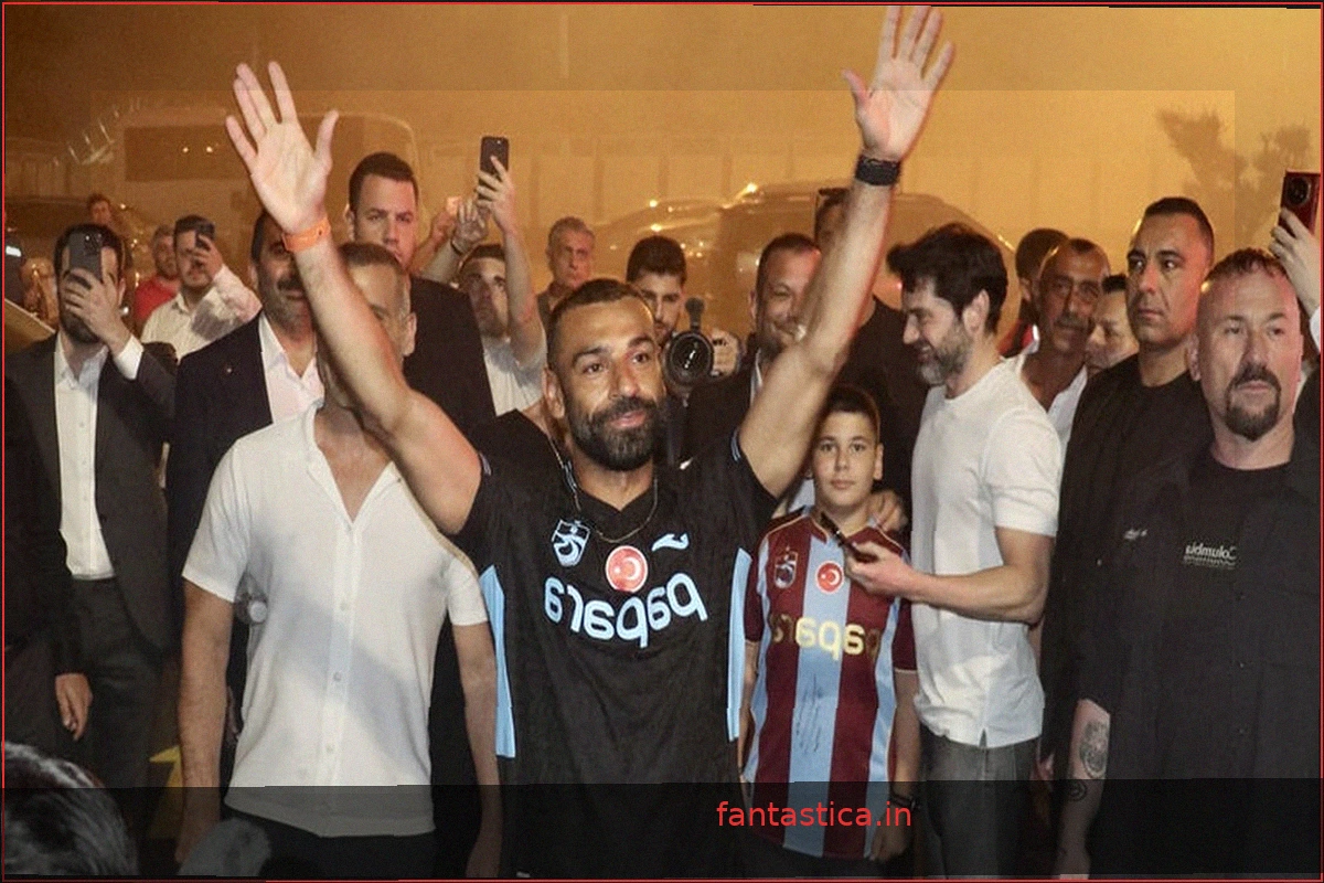 Mohamed Salah's Sensational Arrival at Trabzonspor: A Football Star's Welcome