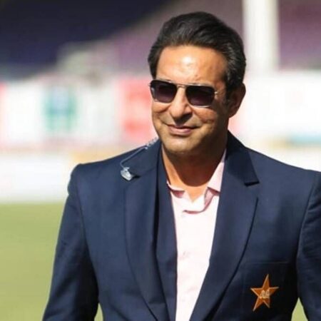 Wasim Akram Defends “Banana” Criticism After Fan Backlash