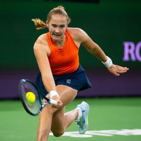 Майами WTA 1000 турниринин финалынын башталышы ягышдан гойулды