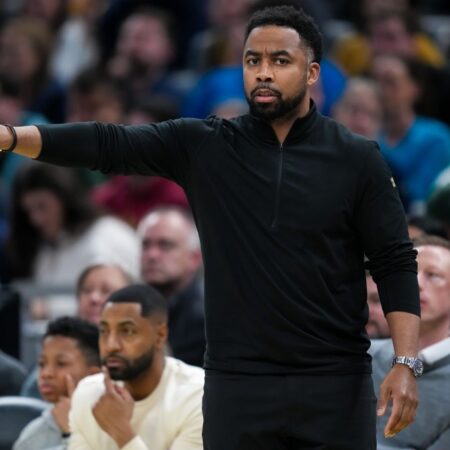 न्यूकैसल ने बार्सिलोना, रियल मैड्रिड और पोर्टो को हराकर पहले ग्रीष्मकालीन अनुबंध की पुष्टि की