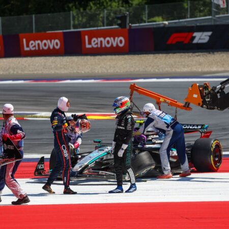 ऑस्ट्रियन ग्रां प्री: मैक्स वेरस्टैपेन को किमी एंटोनेली ने पहले लैप में टक्कर मारी