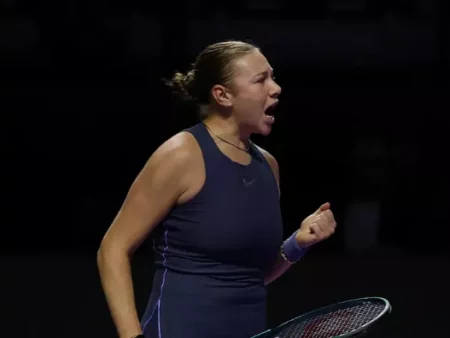 “मुझे यह जगह पसंद है।” अमांडा अनिसिमोवा ने ऑस्ट्रेलिया से प्रिस्किला हॉर्न के साथ तस्वीरें साझा कीं